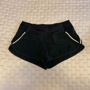 Lululemon Speed Up short size 4